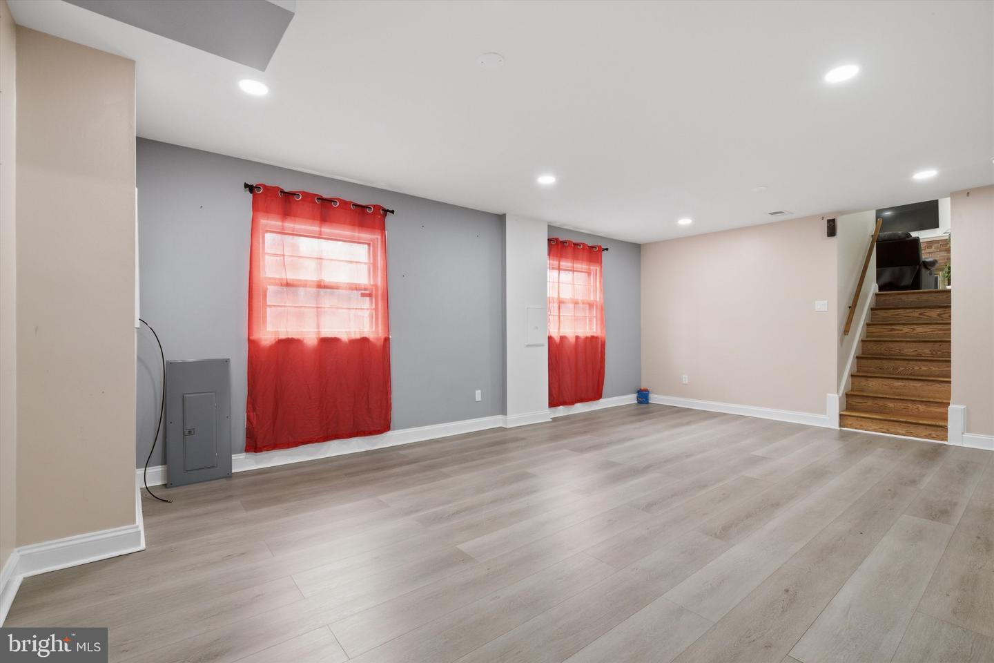 8802 Sterling Property Photo 19