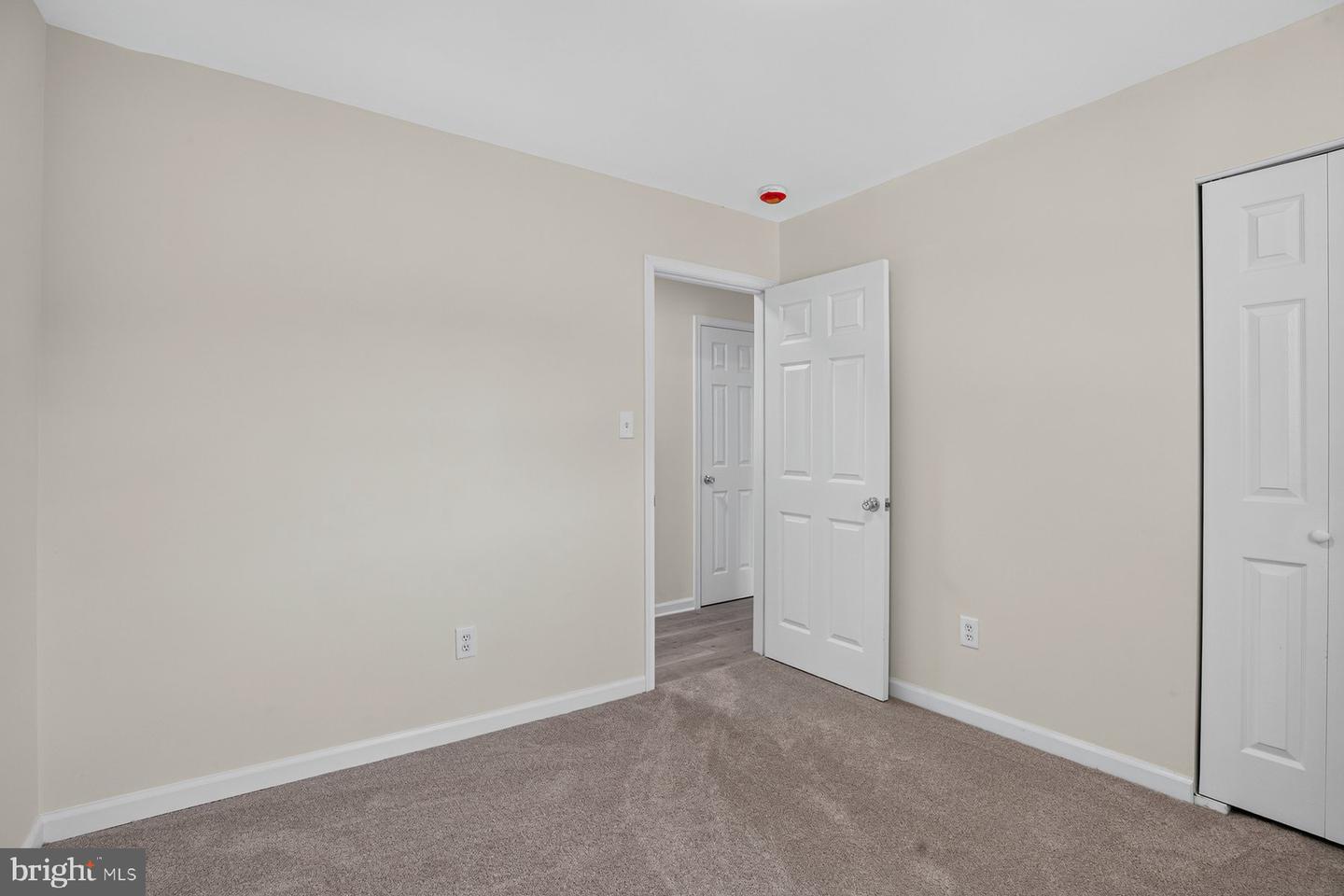 6204 Auth Rd Property Photo 21