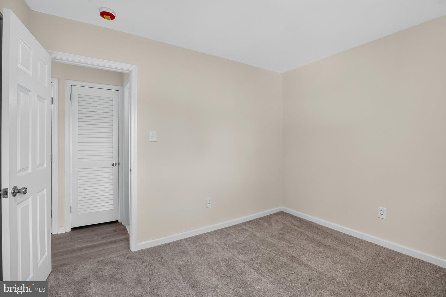 6204 Auth Rd Property Photo 25