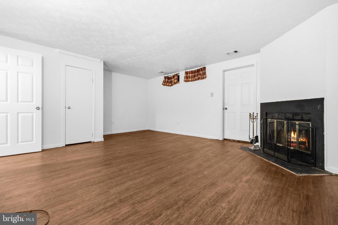2801 Nestor Ct Property Photo 23