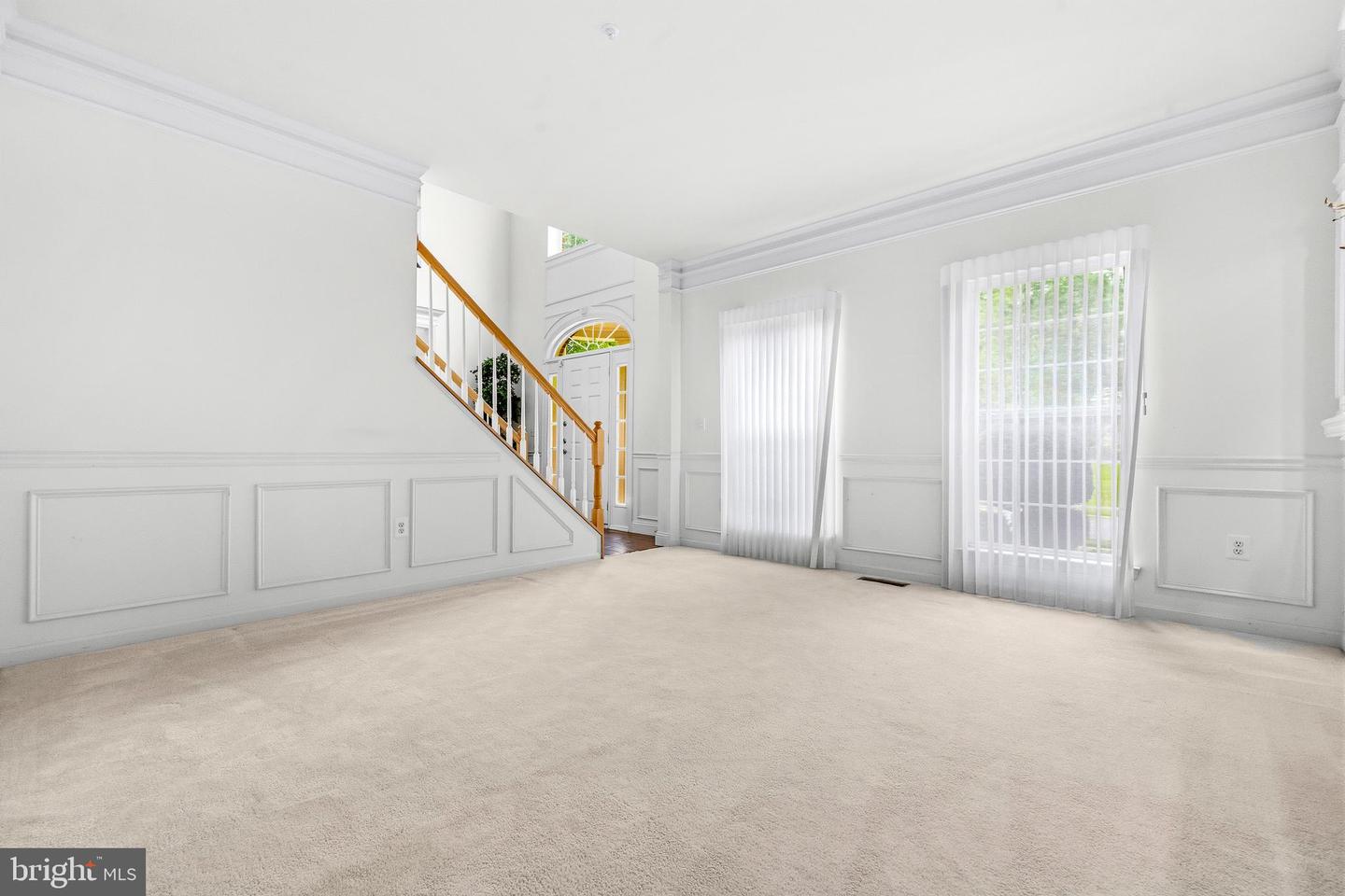 106 Whistling Wood Ct Property Photo 6