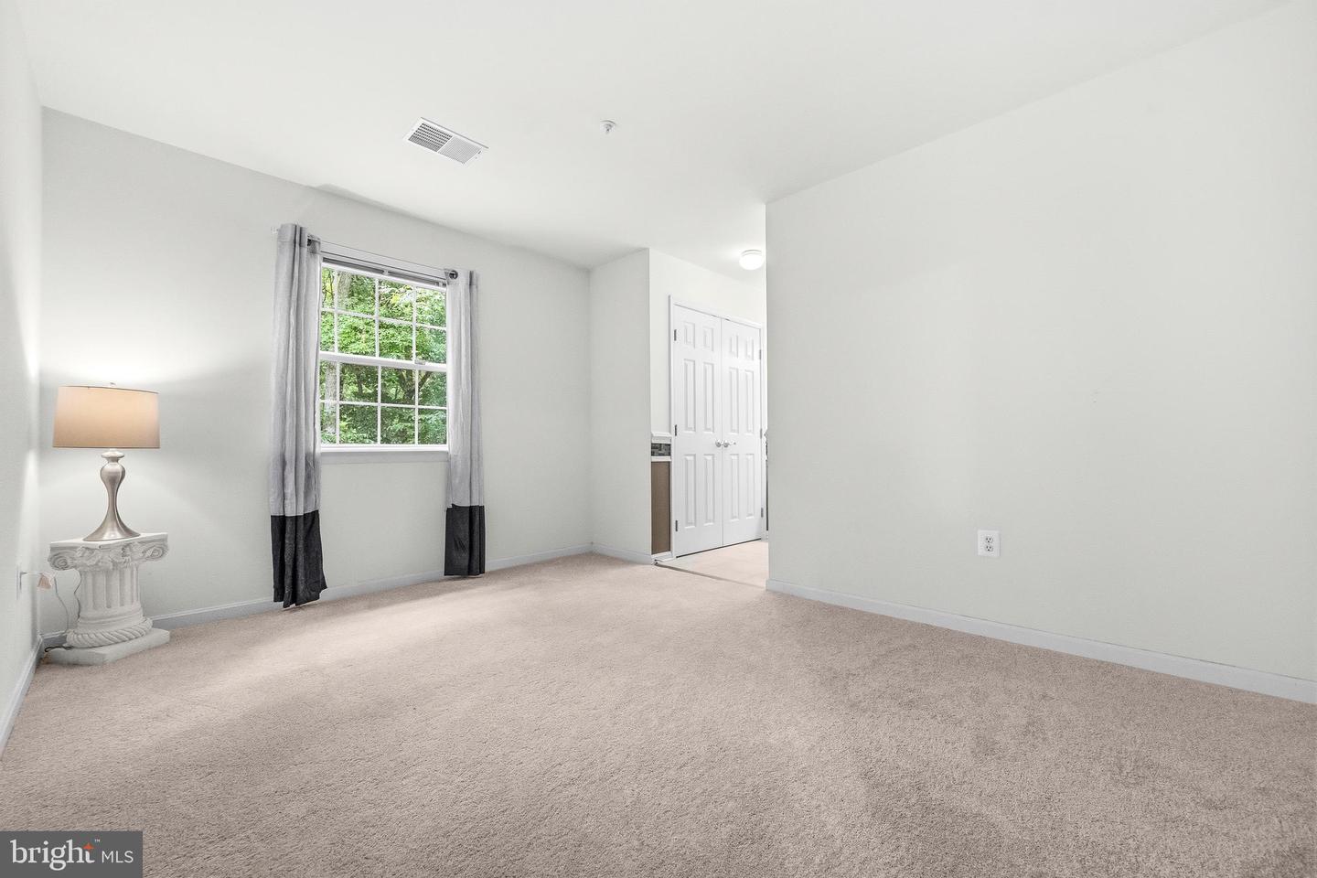 106 Whistling Wood Ct Property Photo 26