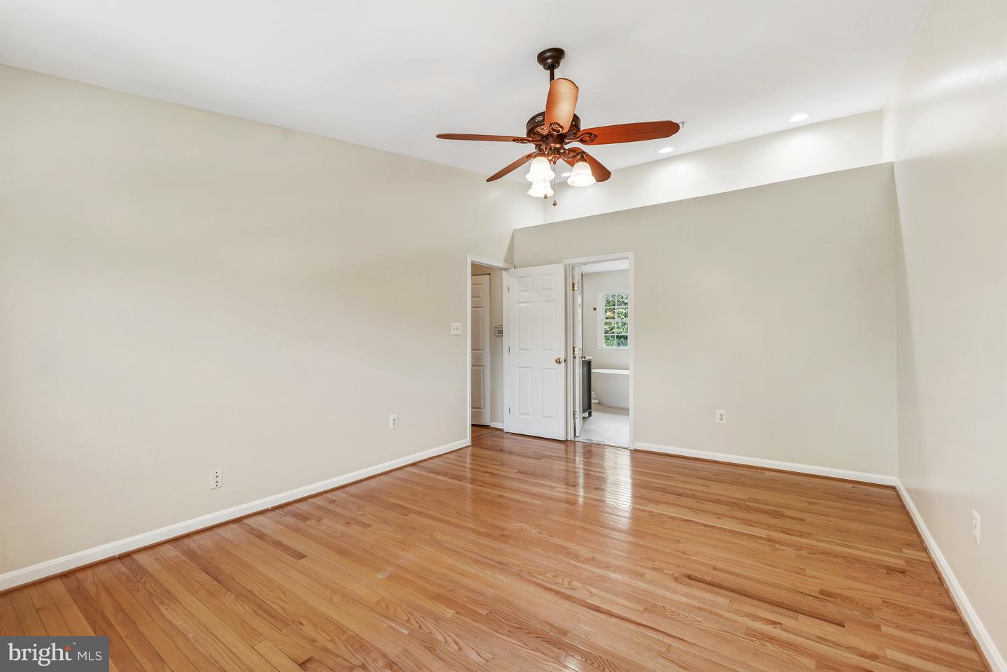 7608 Hector Ct Property Photo 34