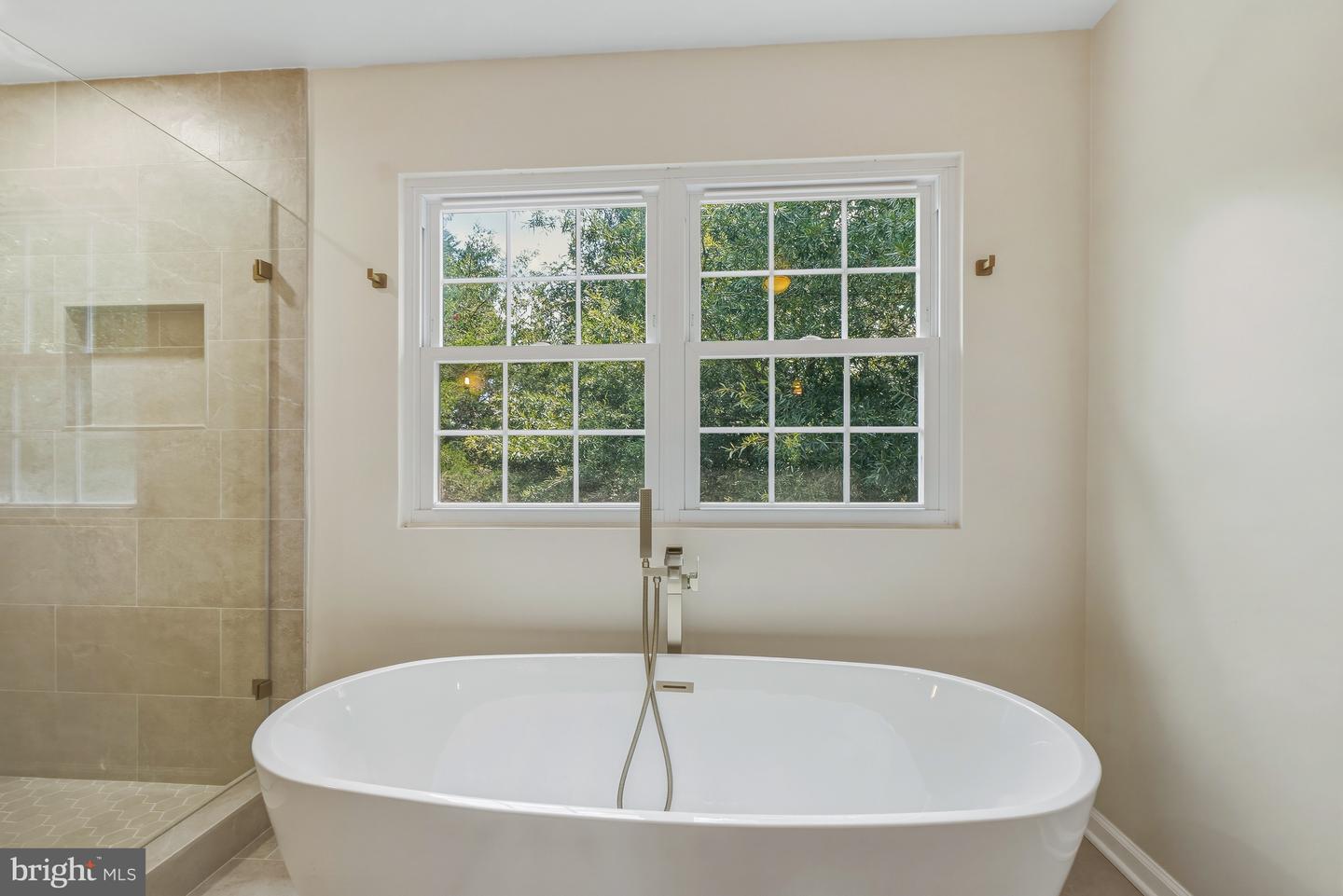 7608 Hector Ct Property Photo 38