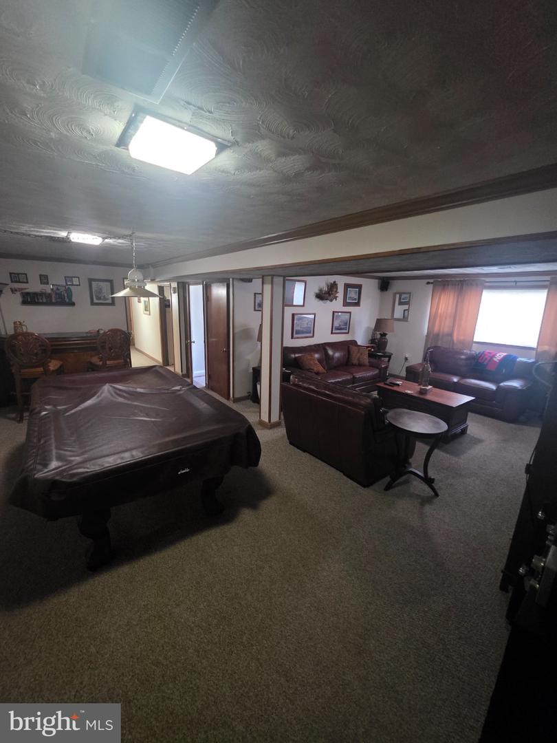 9807 Churchill Dr Property Photo 27