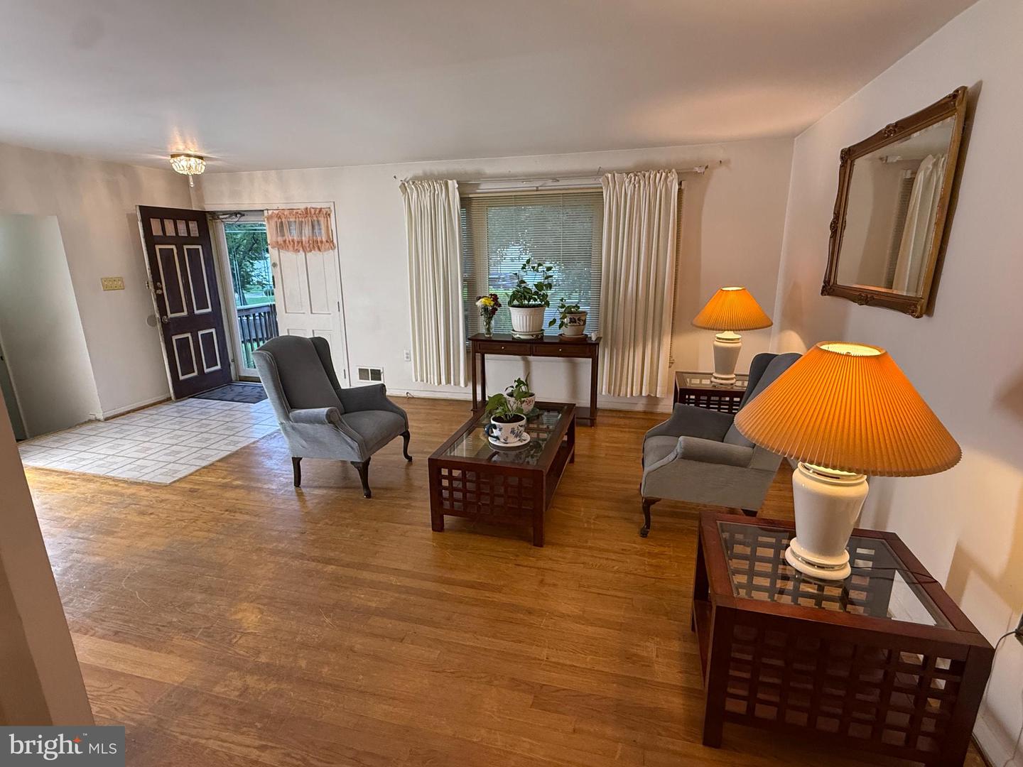 1411 Fernhill Ct Property Photo 2