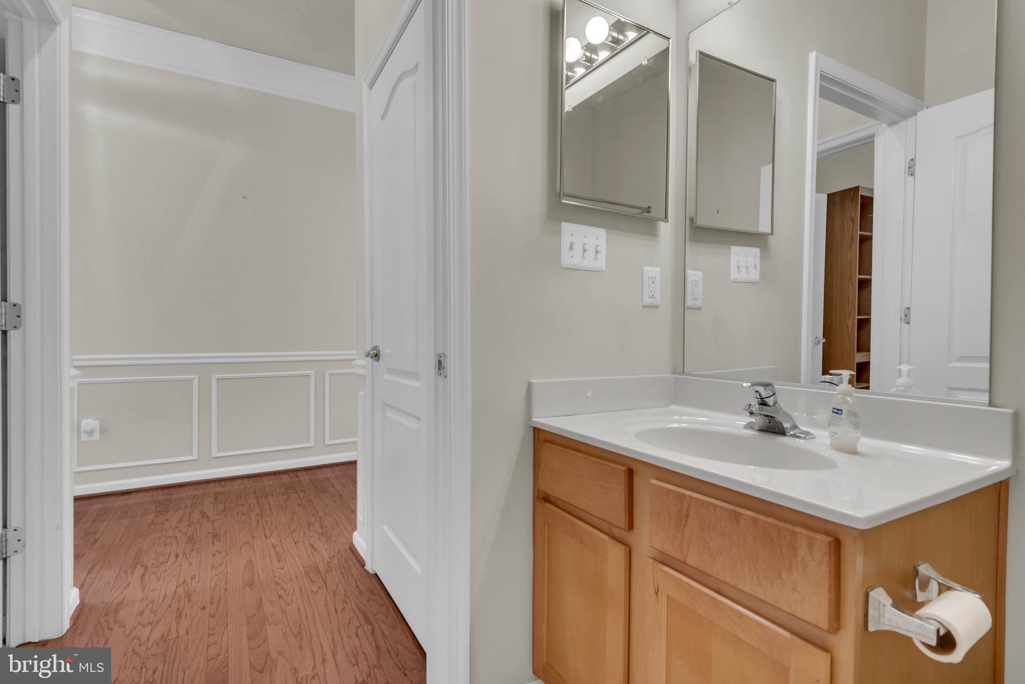 9903 Stonewood Ct Property Photo 10