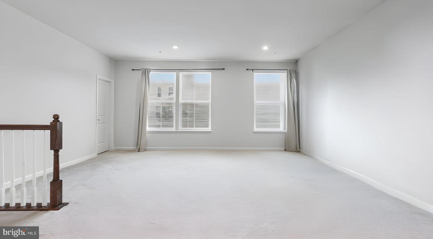 10010 Dorsey Ln Property Photo 20