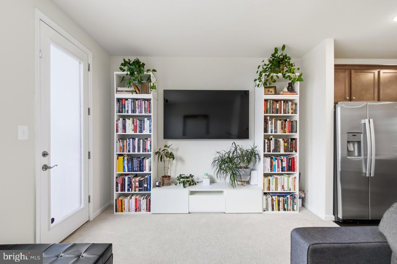 3469 Carnaby St Property Photo 10
