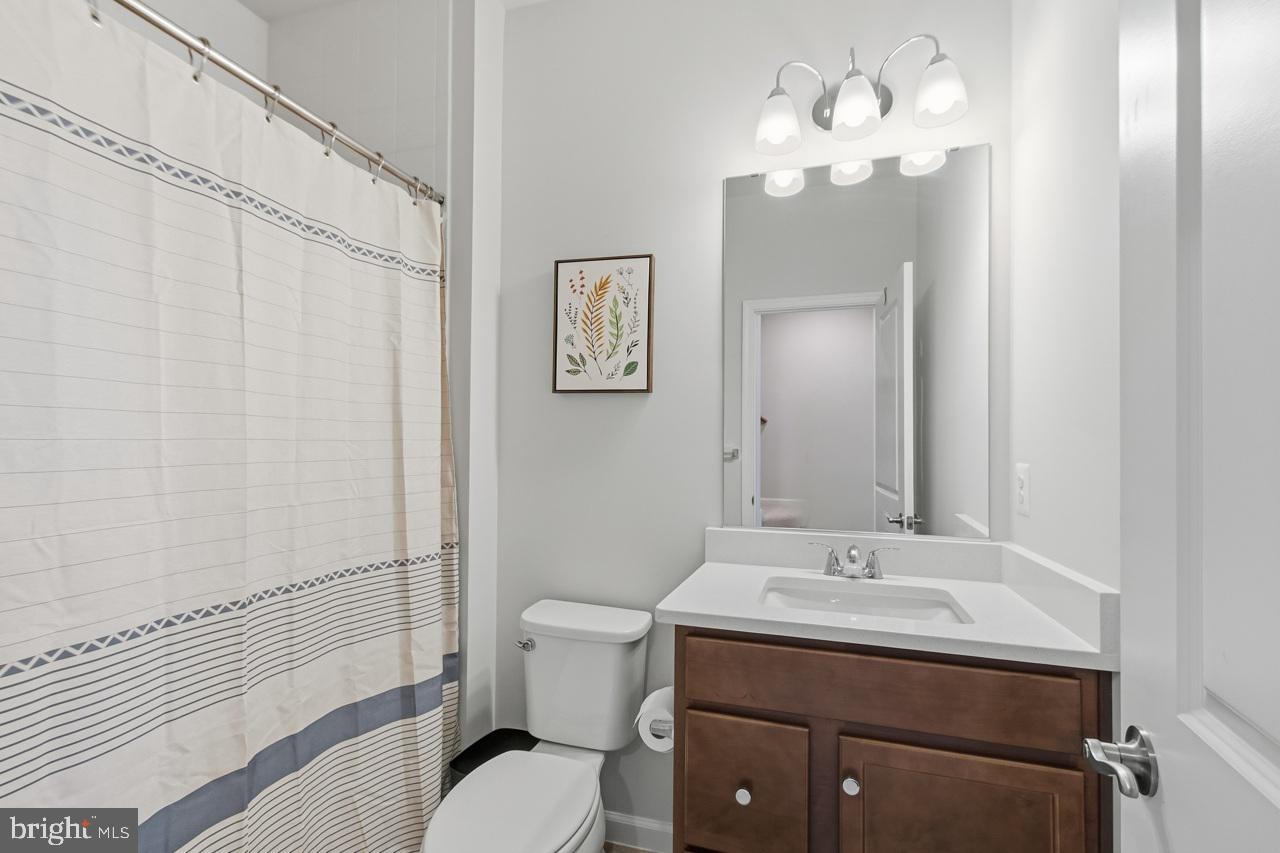 3469 Carnaby St Property Photo 26