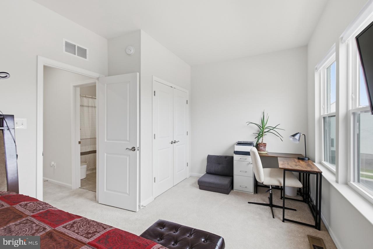 3469 Carnaby St Property Photo 28