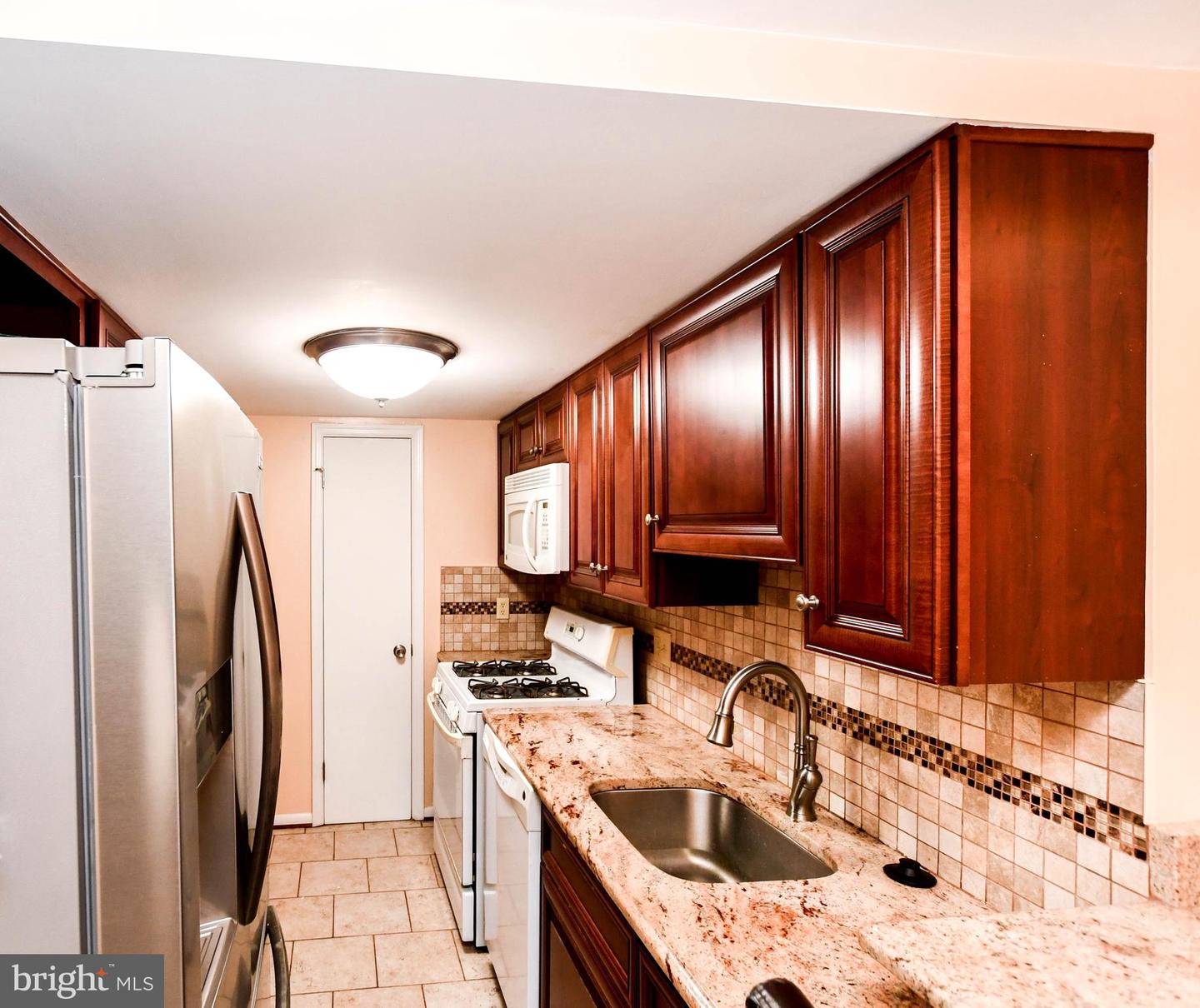 7425 Calder Dr Property Photo 13