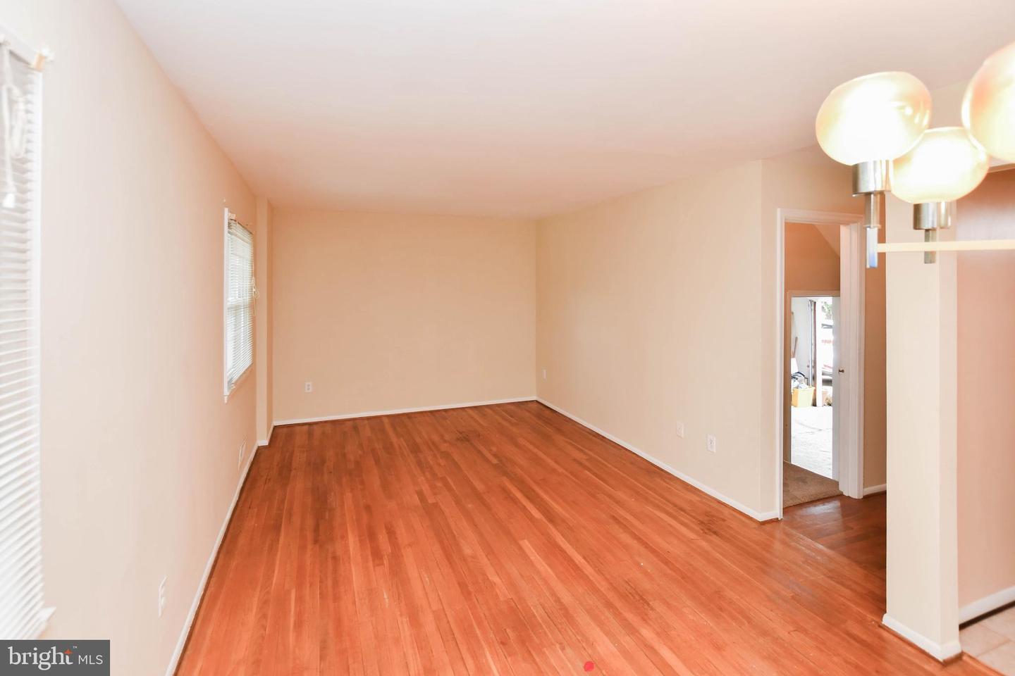 7425 Calder Dr Property Photo 23