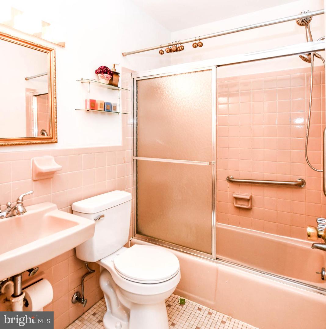 7425 Calder Dr Property Photo 27