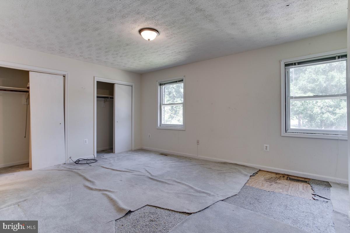 9018 Cheval Ln Property Photo 16