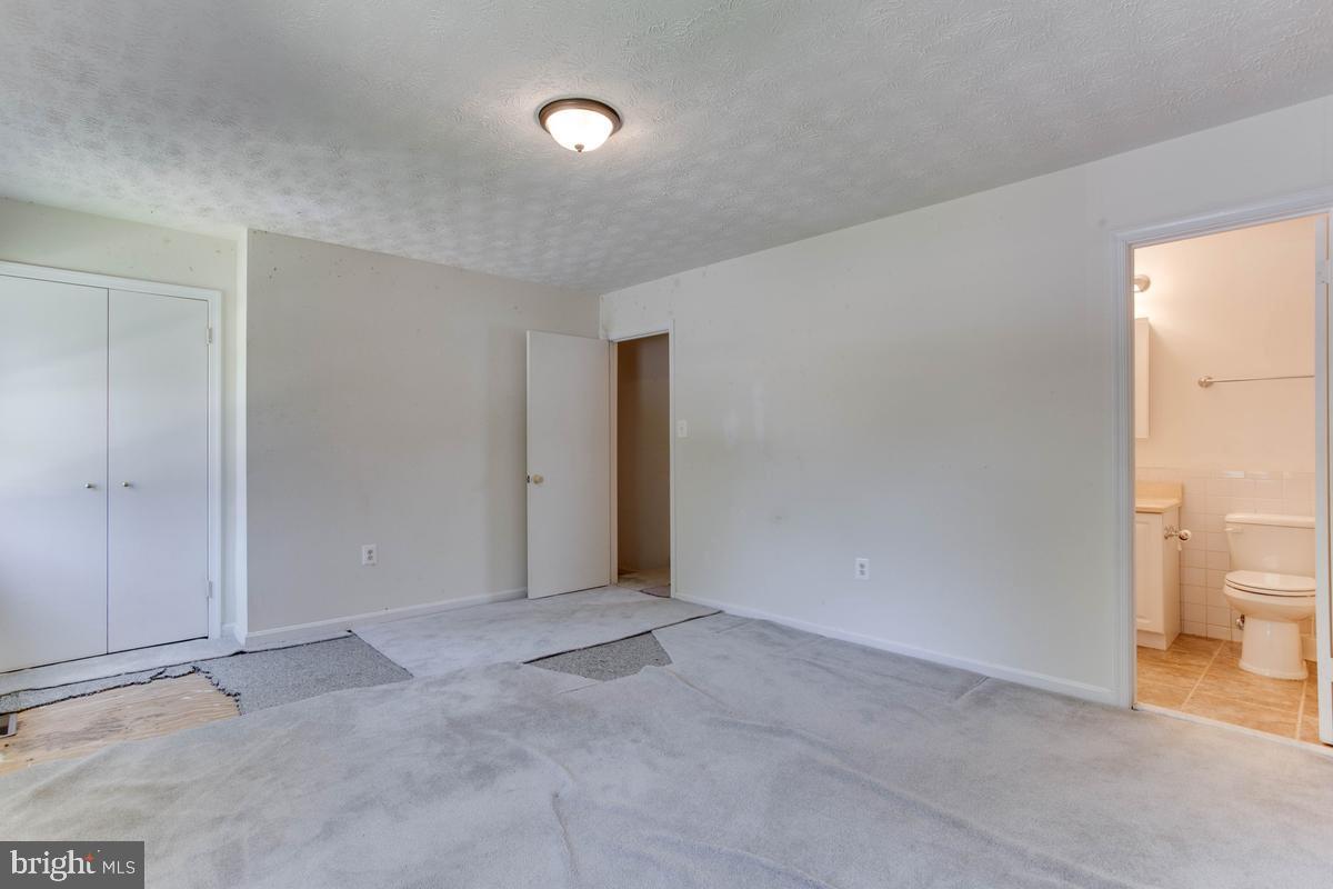 9018 Cheval Ln Property Photo 17