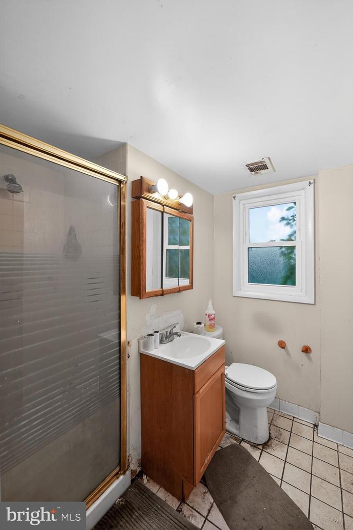 1310 Alberta Dr Property Photo 19