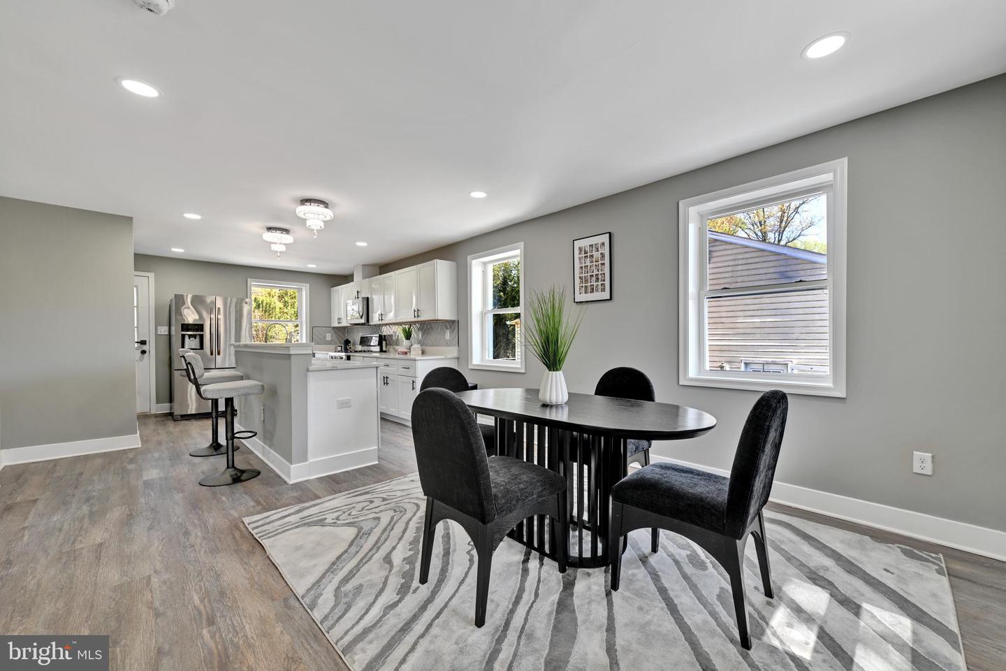 5008 Tuckerman St Property Photo 1