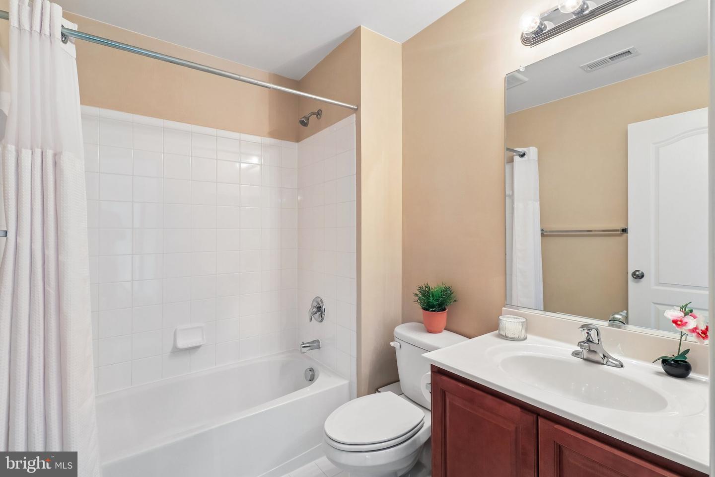 1613 Braemar Ct Property Photo 44