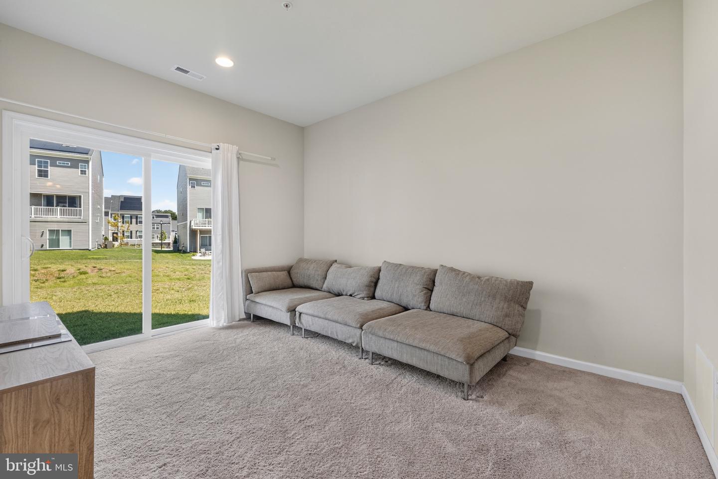 1042 High Point Trl Property Photo 6
