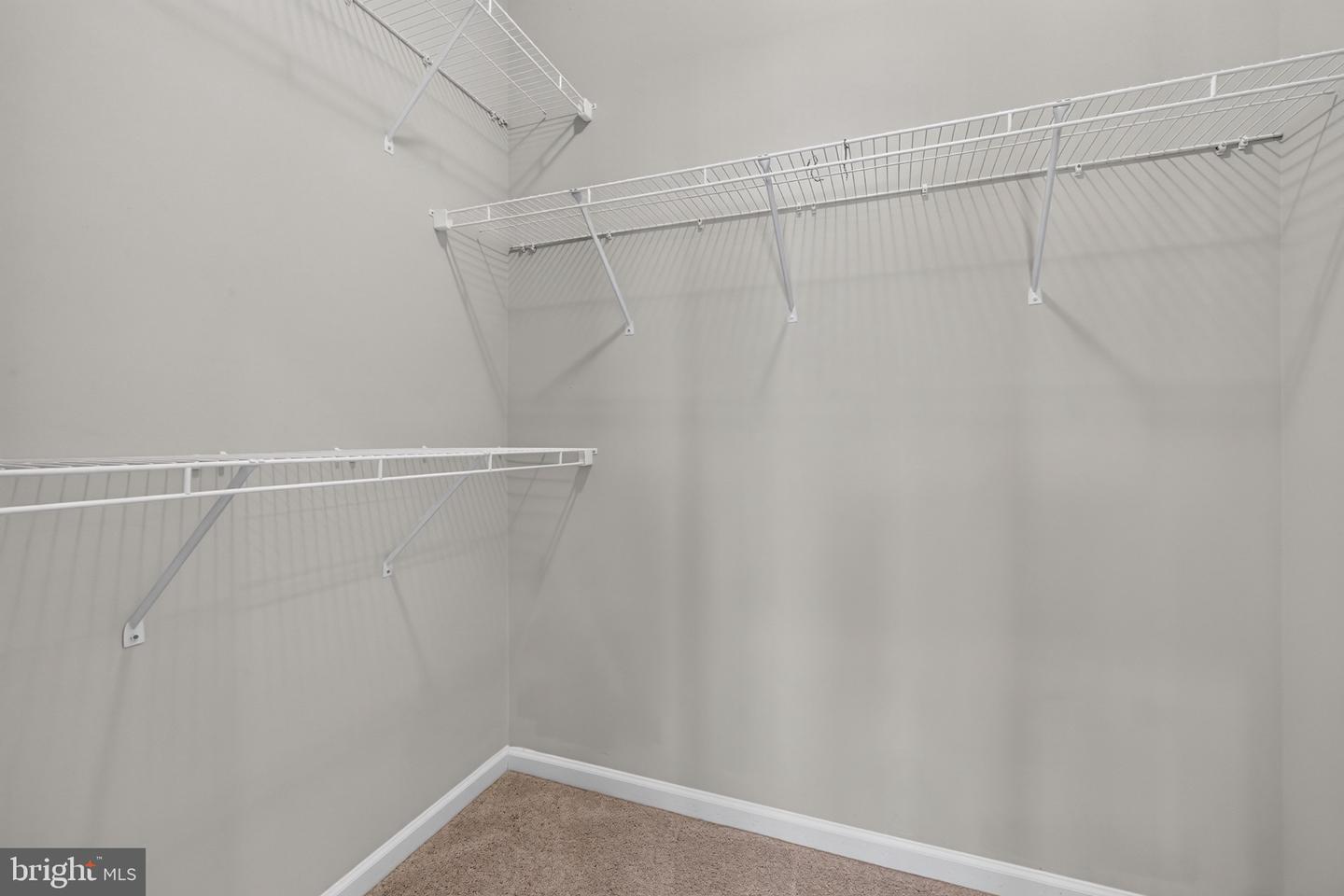 1042 High Point Trl Property Photo 33