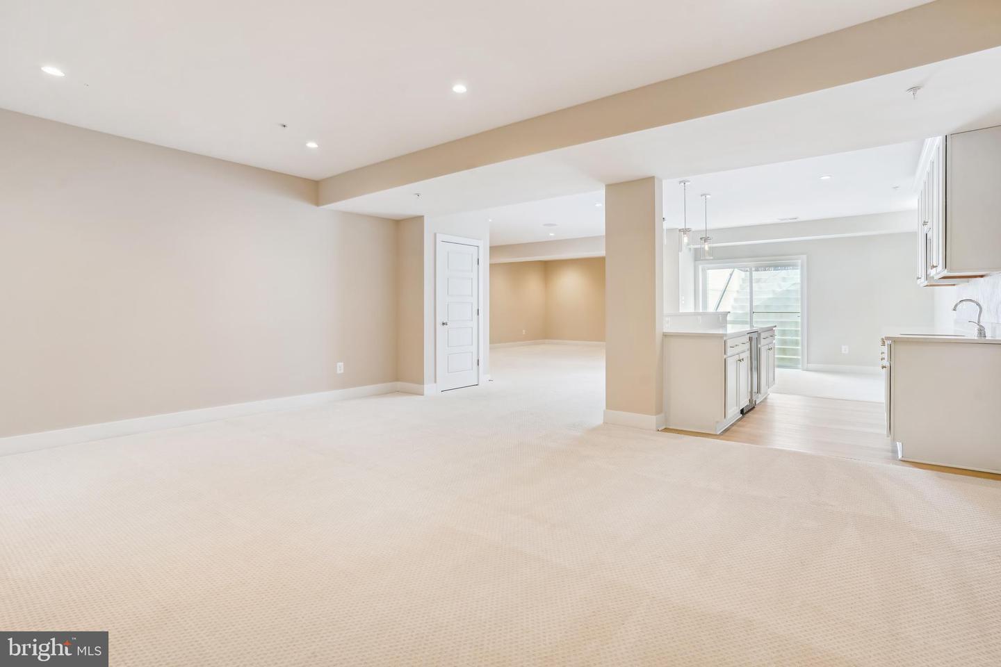 14513 Danforth St Property Photo 44