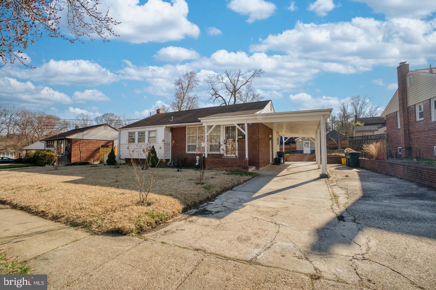 6453 Fairborn Ter Property Photo 3