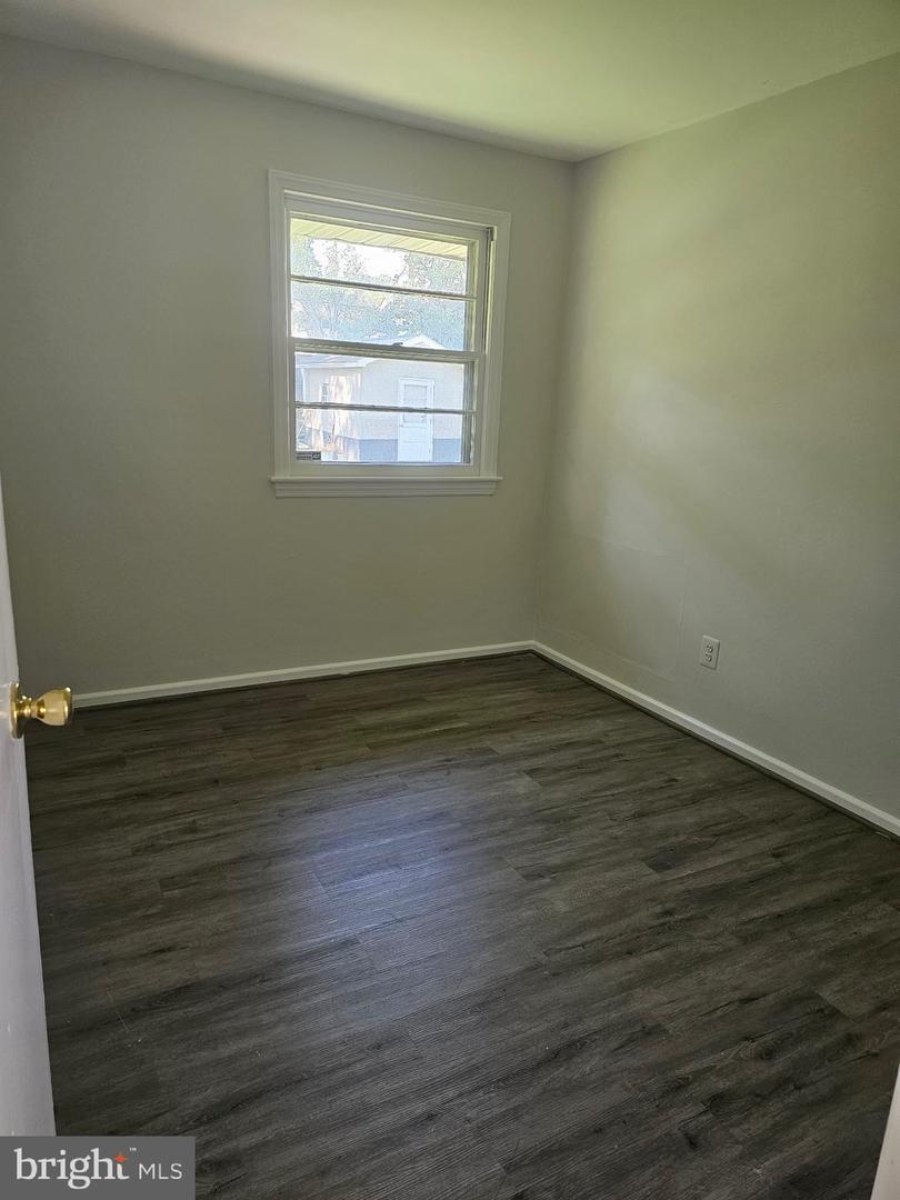 6453 Fairborn Ter Property Photo 12