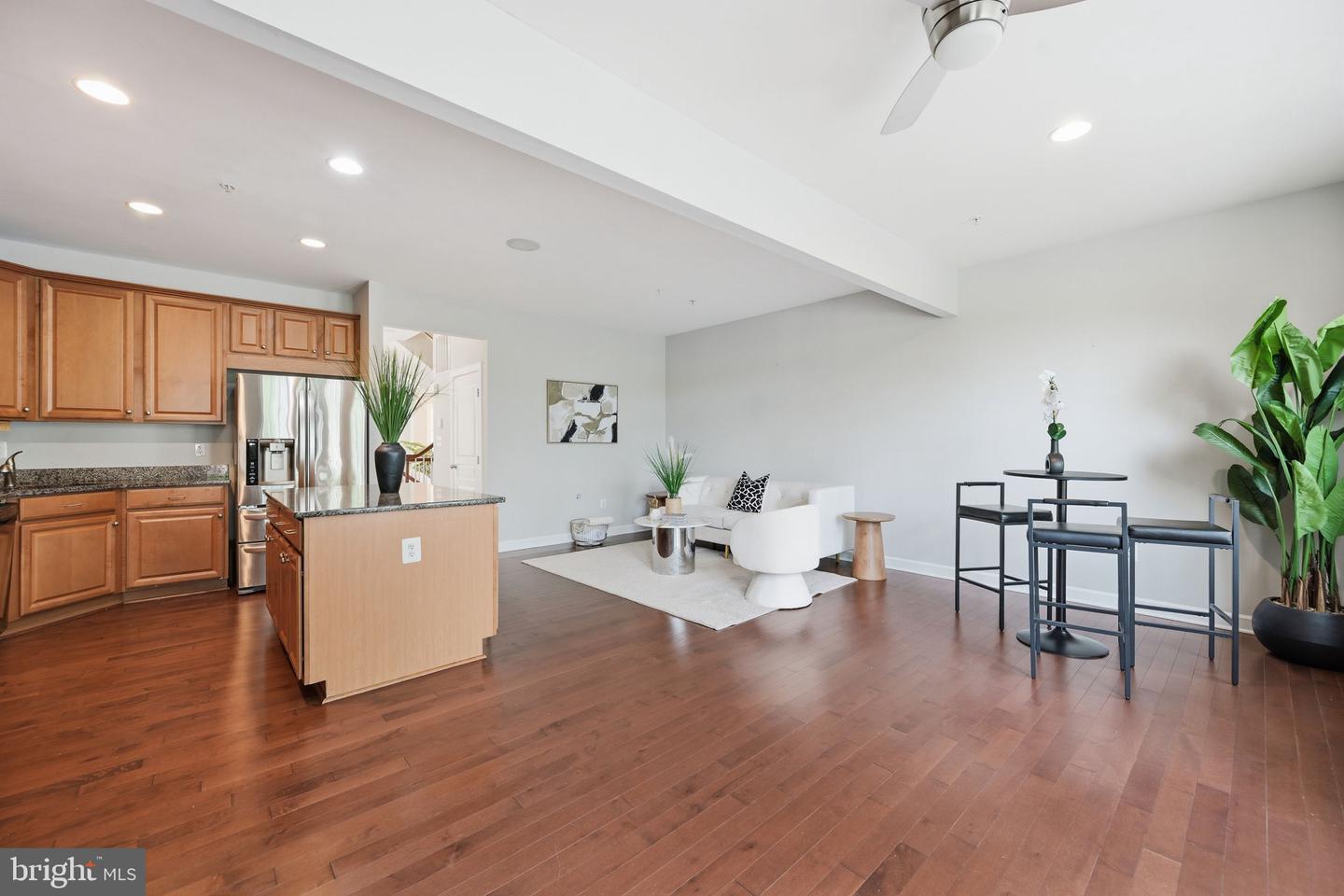 14658 Hawley Ln Property Photo 15