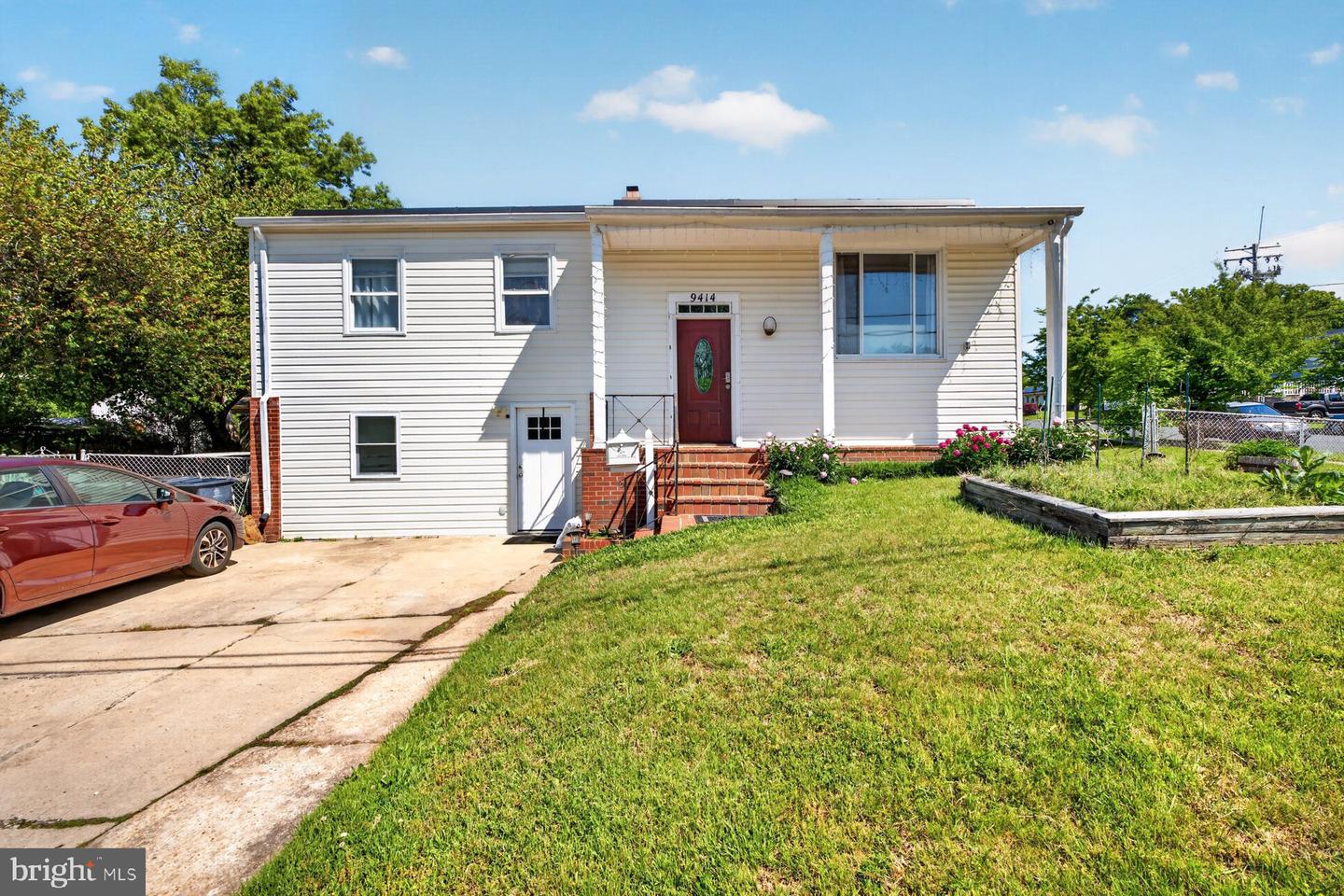 9414 Wyatt Dr Property Photo 1