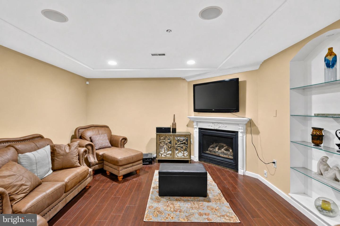 9106 Helmsley Dr Property Photo 36