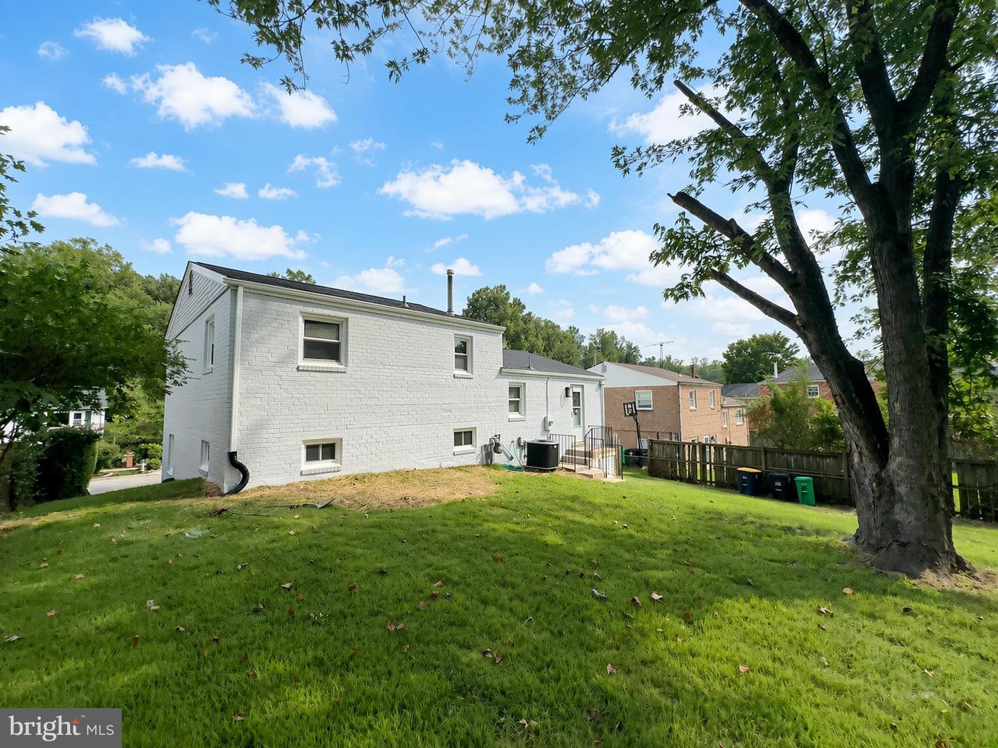 1407 Waterford Dr Property Photo 54