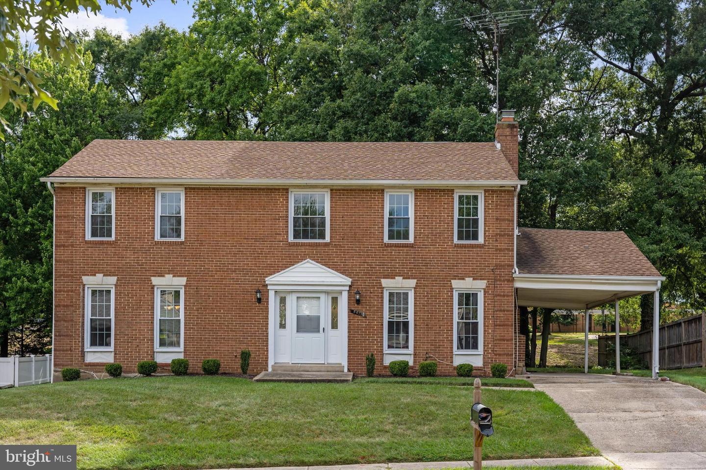 8411 Red Wing Ln Property Photo 3