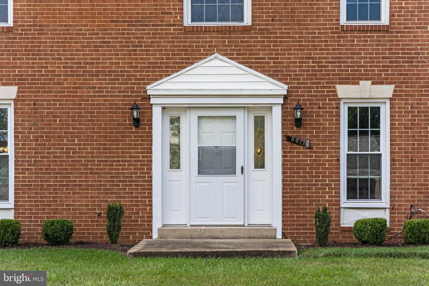 8411 Red Wing Ln Property Photo 4