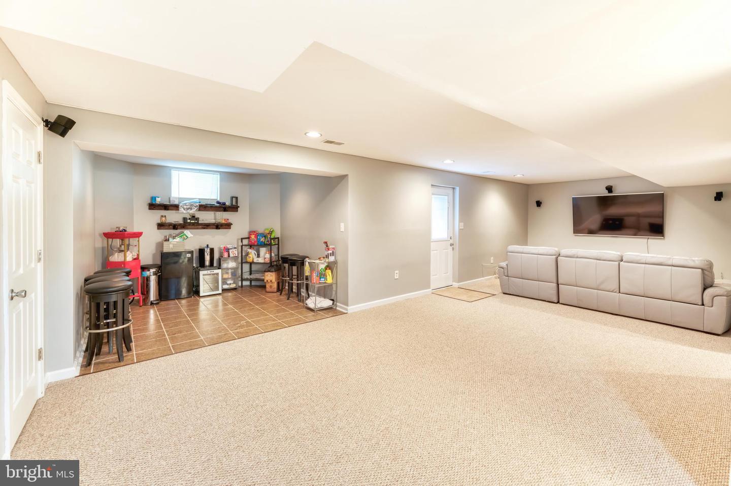 8911 Dangerfield Pl Property Photo 47