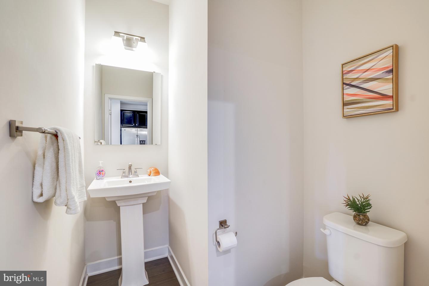 8015 Spring Arbor Dr Property Photo 7