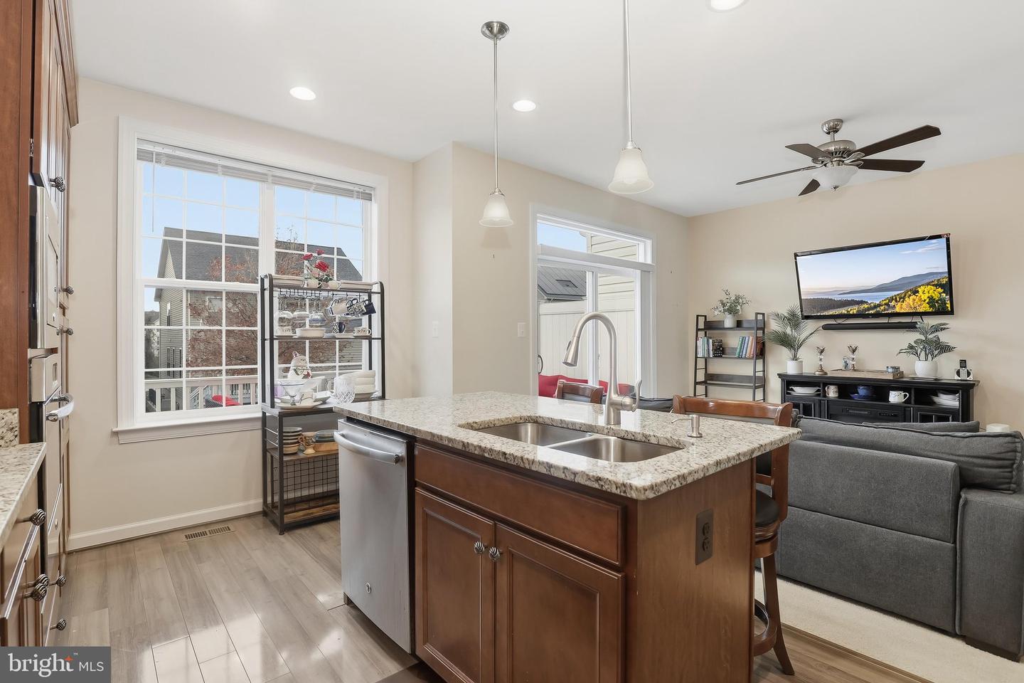 2116 Garden Grove Ln Property Photo 13