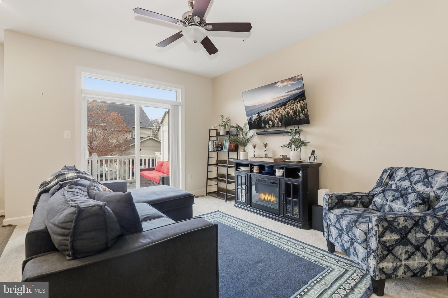 2116 Garden Grove Ln Property Photo 14