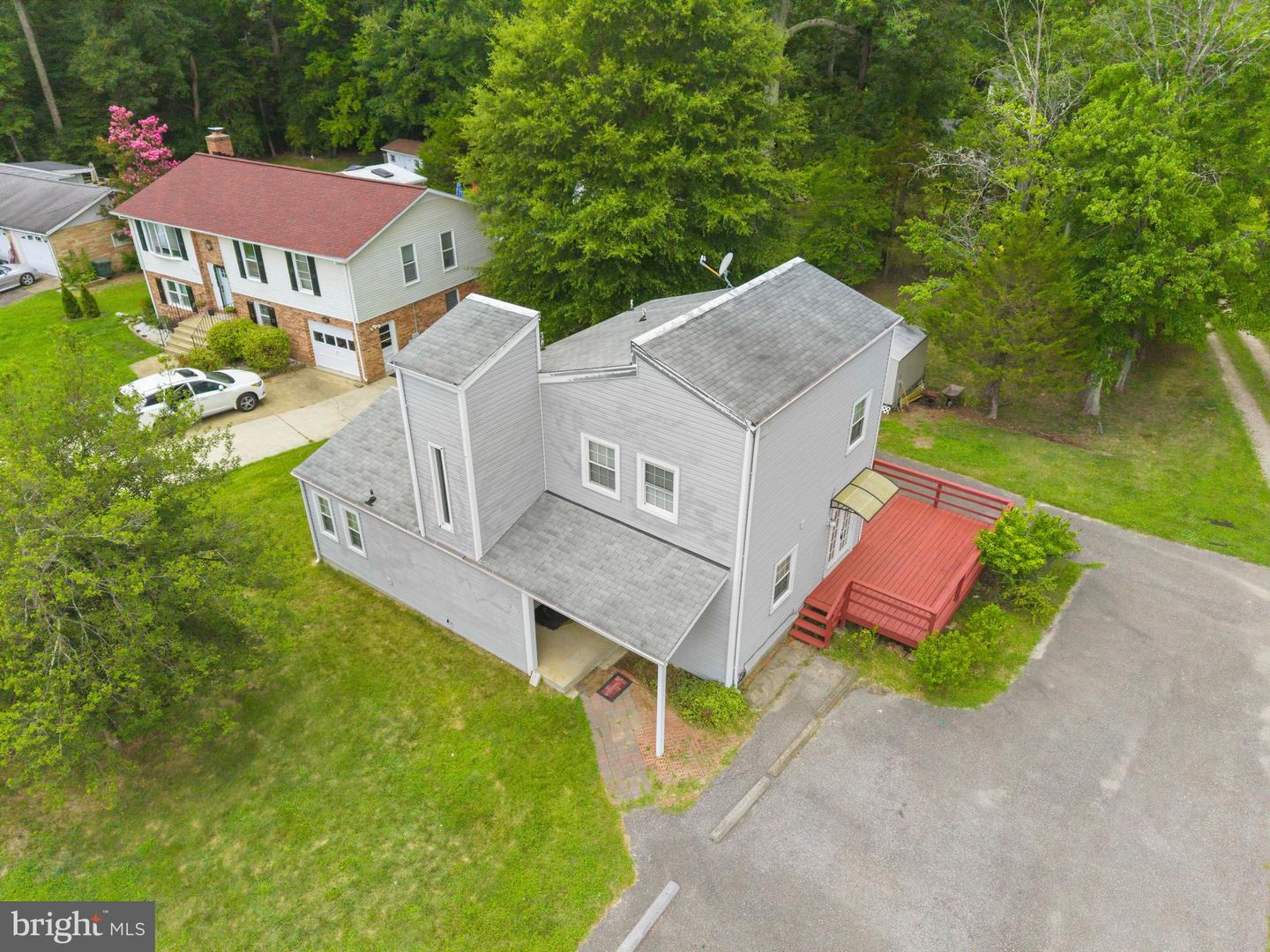 9401 Dangerfield Rd Property Photo 3