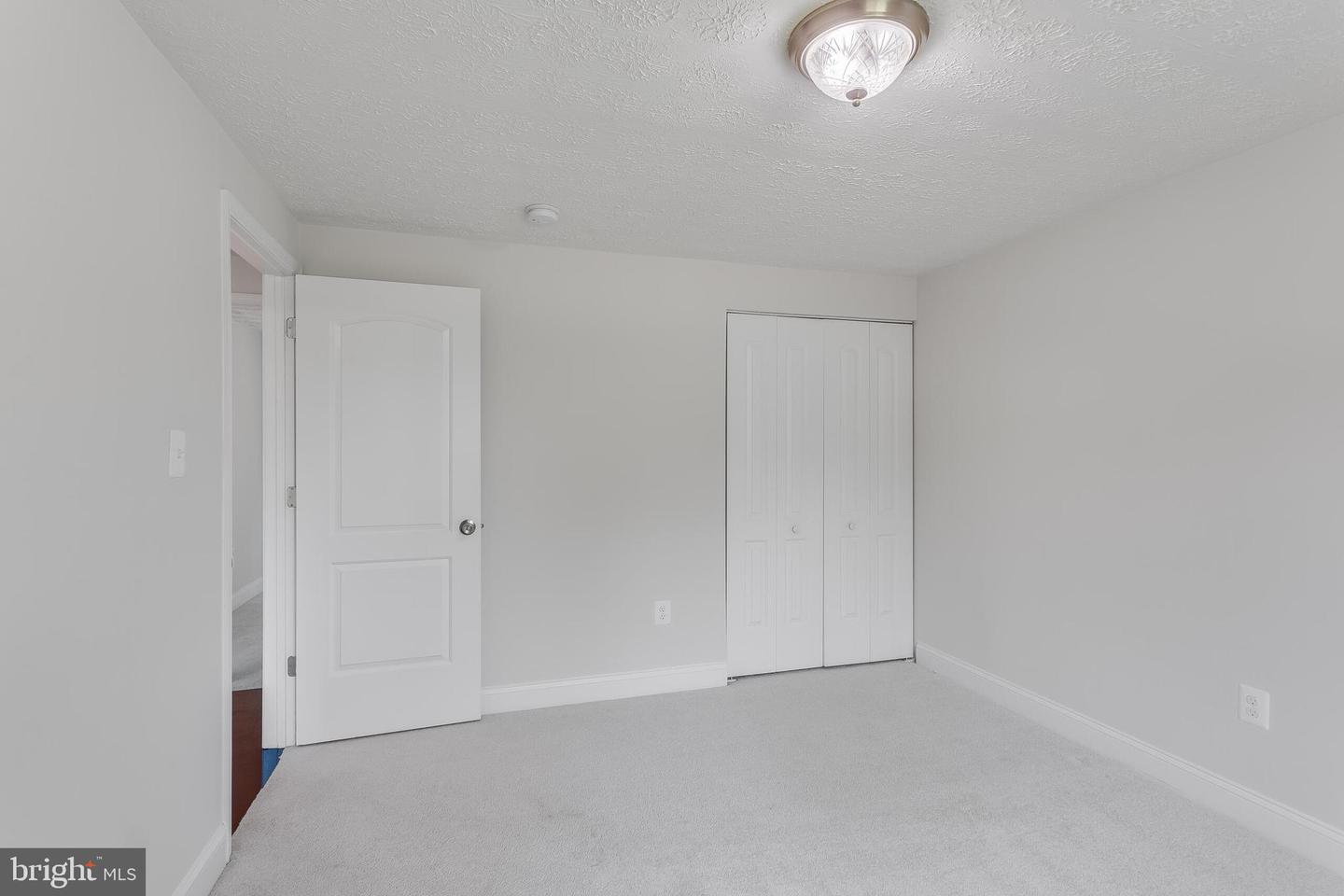 6000 Clinton Way Property Photo 18