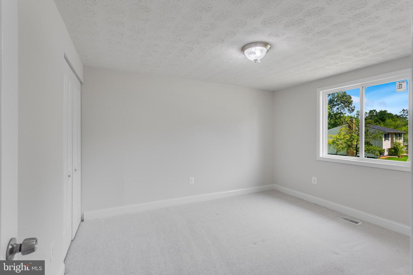 6000 Clinton Way Property Photo 19