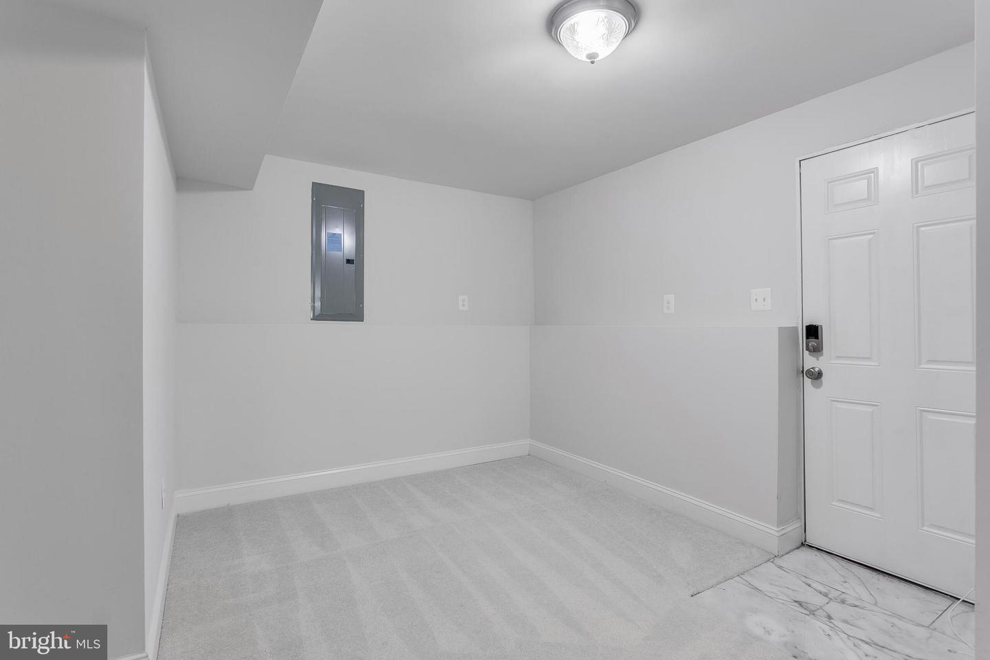 6000 Clinton Way Property Photo 25