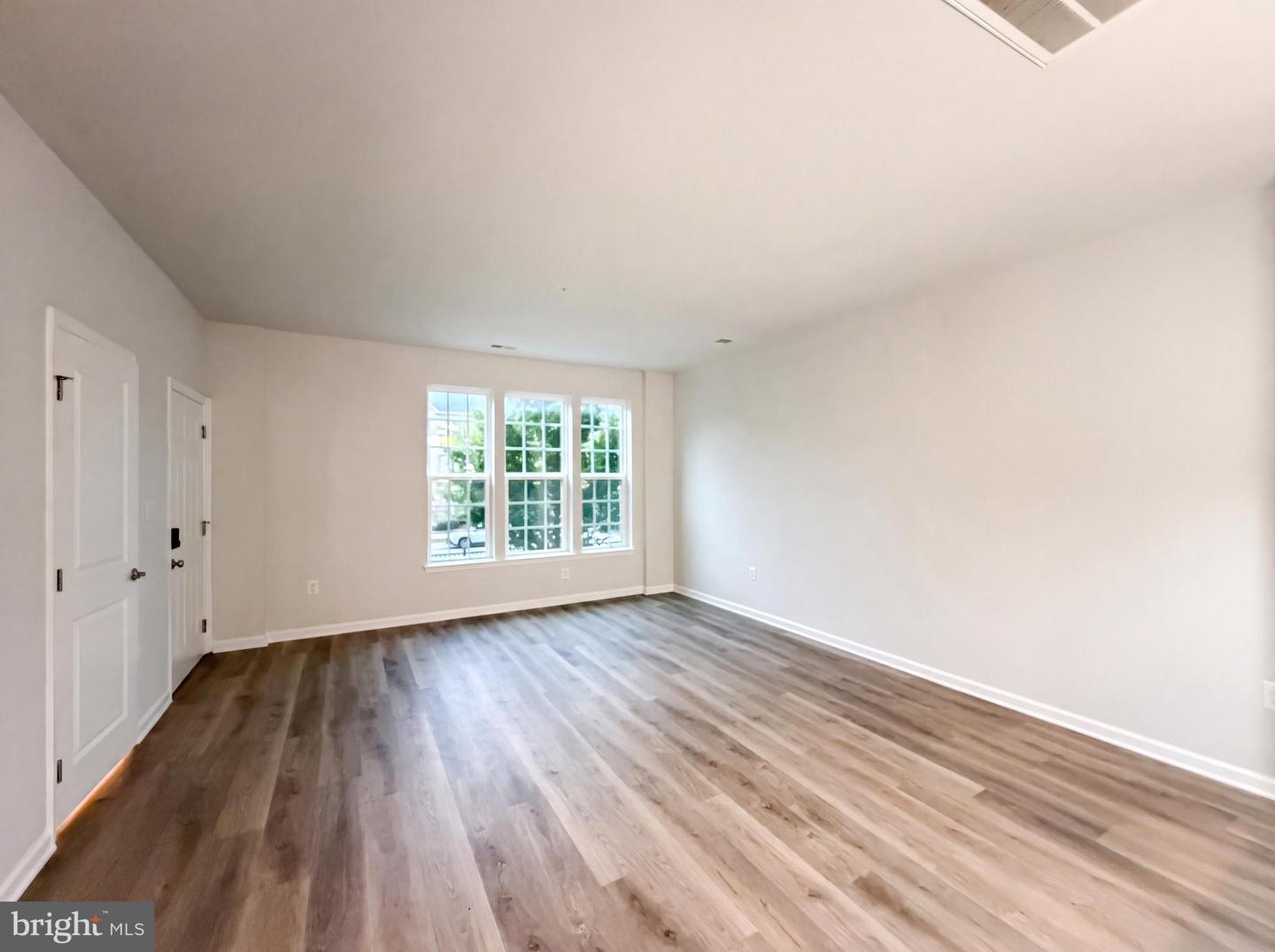 8221 Greenbelt Station Pkwy #310j Property Photo 7