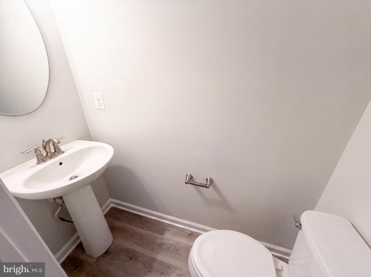 8221 Greenbelt Station Pkwy #310j Property Photo 14