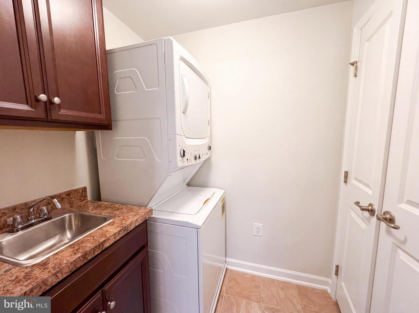 8221 Greenbelt Station Pkwy #310j Property Photo 17