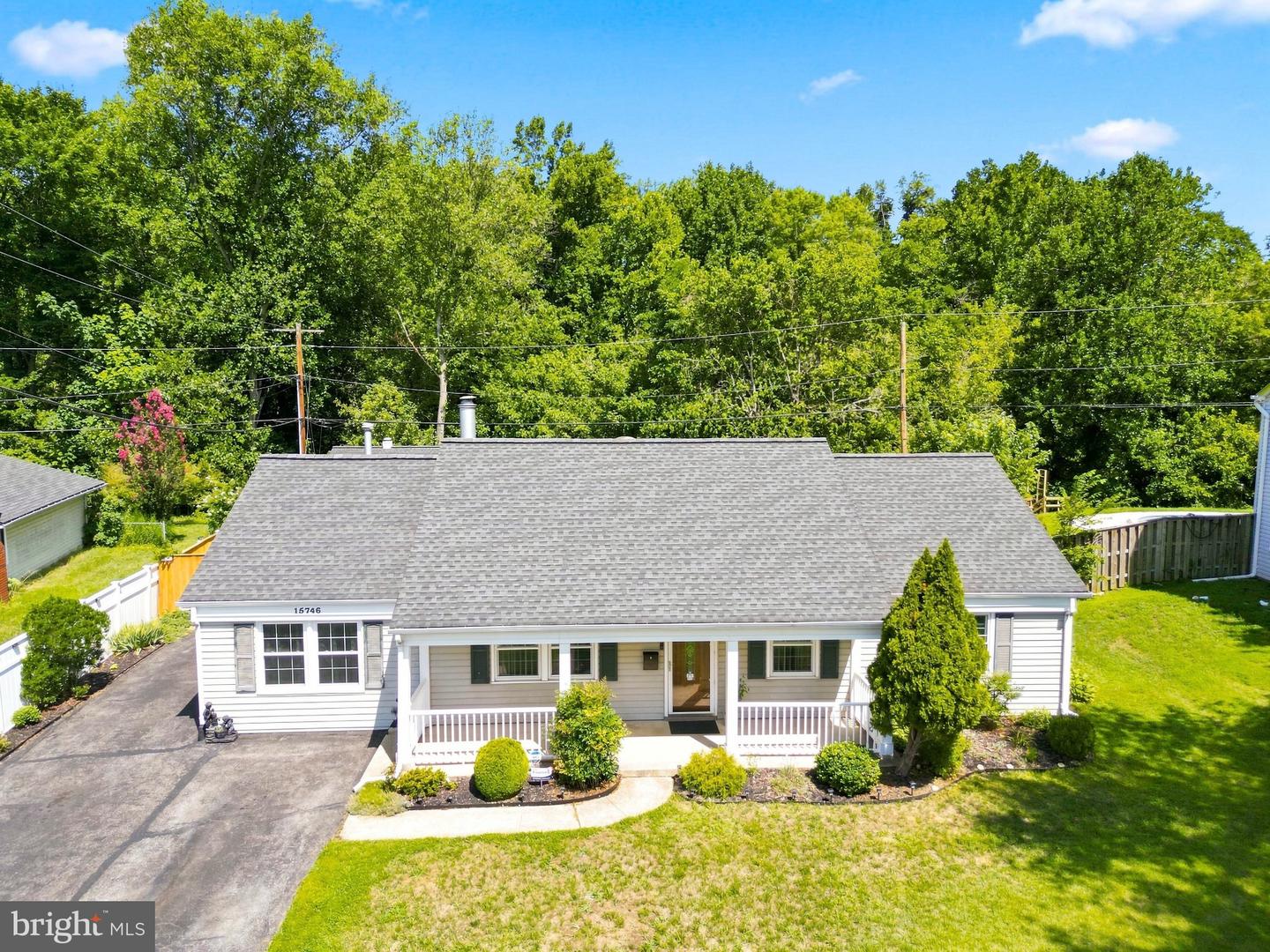 15746 Pointer Ridge Dr Property Photo 37