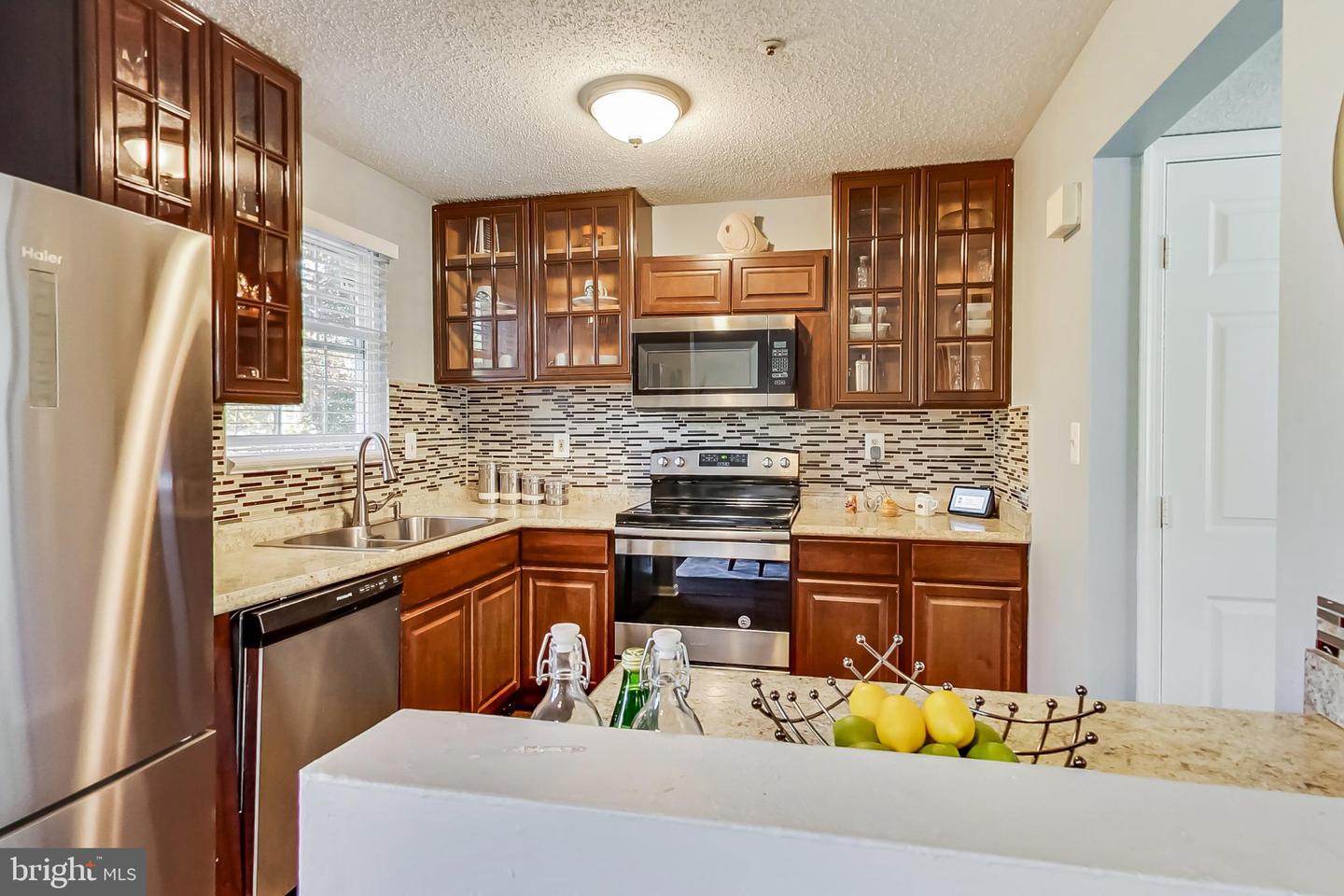 6730 Mountain Lake Pl Property Photo 16