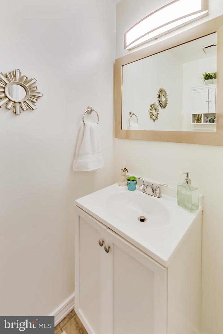 6730 Mountain Lake Pl Property Photo 37