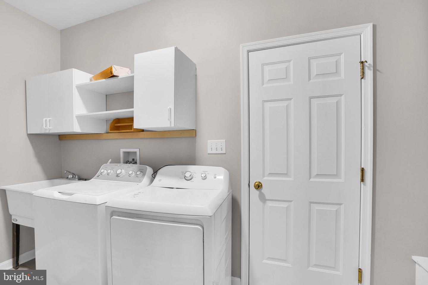 15611 Straughn Dr Property Photo 25