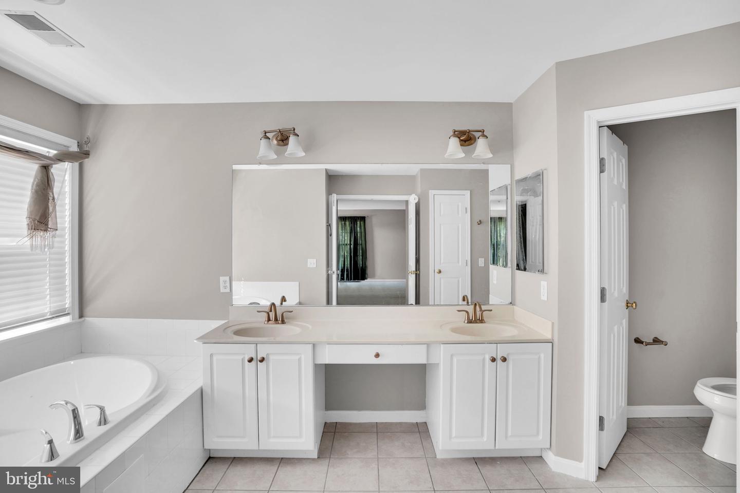 15611 Straughn Dr Property Photo 41